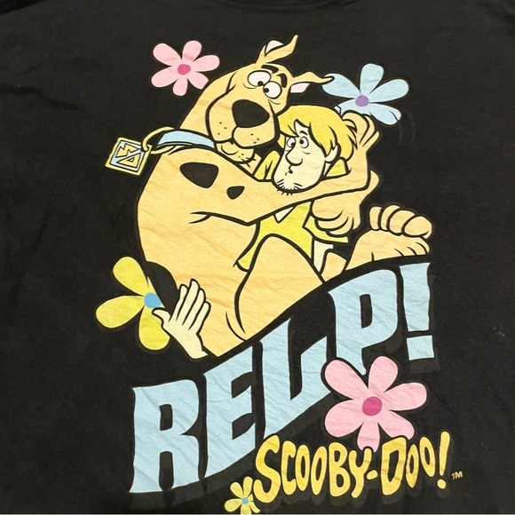 Scooby-Doo Tshirt Women’s Size Medium Oversized Cropped Shirt - Picture 2 of 16